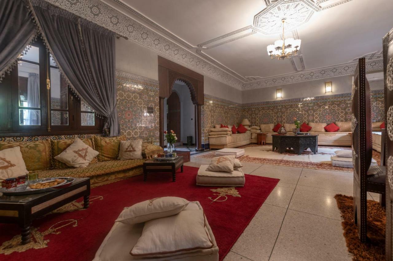 Soraya Hammam & Jacuzzi Bed & Breakfast 3*
